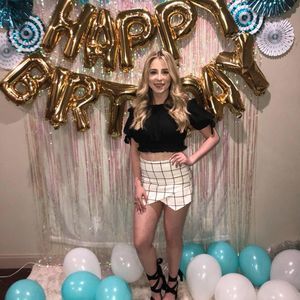 Meet your Posher, Teah